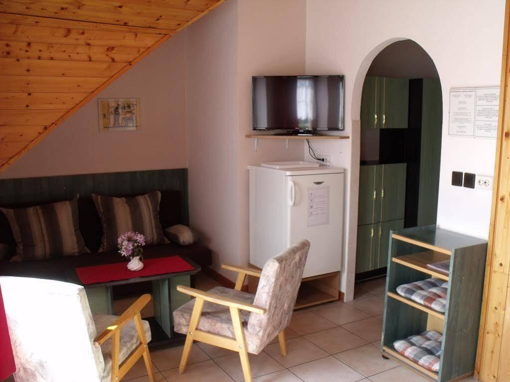 Bed and Breakfast Korona Panzio à Balatonfüred Extérieur photo